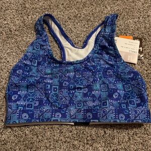 Moving Comfort NEW NWT Small Sports Bra. 13 inch Ariel Great running bra.